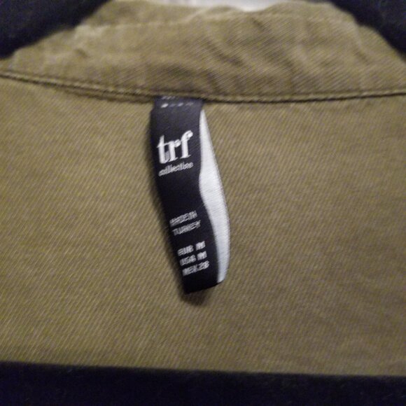 Cropped Button Down Shirt Long Sleeve Army Green Medium Zara TRF Collared Blouse - Picture 3 of 11